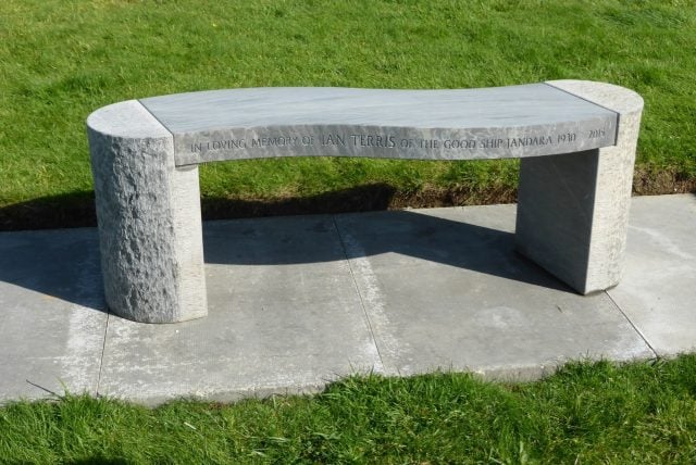 Foras Jasper Shark Curved Sandstone Bench