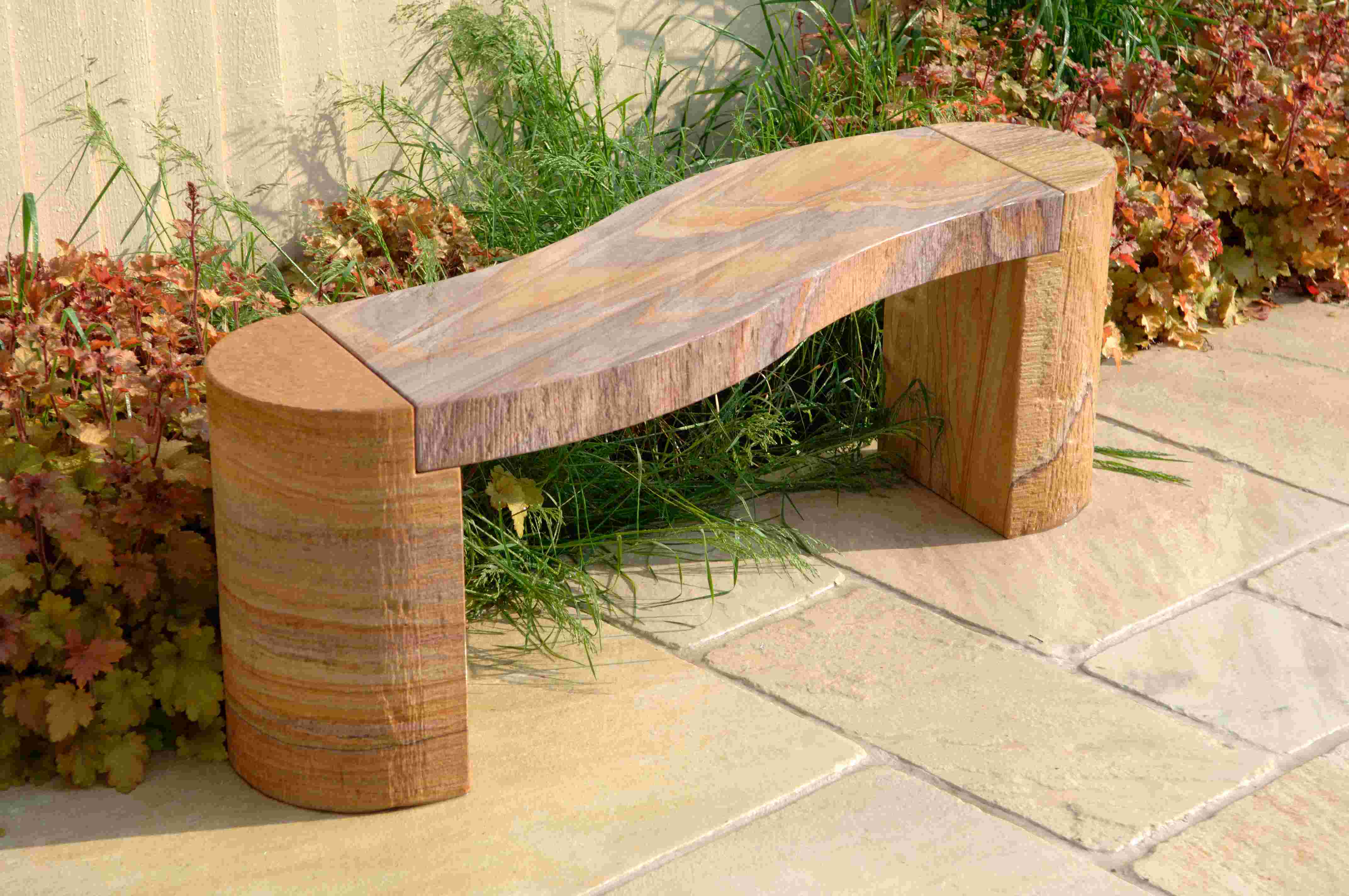 Foras Jasper Curved Sandstone Bench